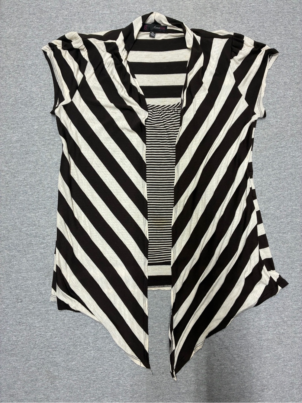 Black and White Striped Open-Front Women’s Top